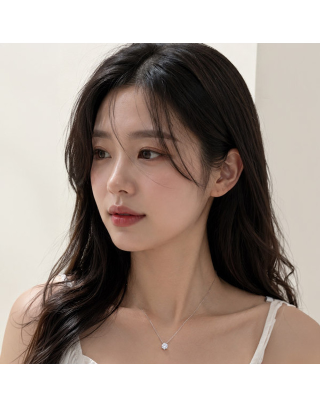 메종드쉬 메종드쉬 모이사나이트 목걸이 랩다이아 6프롱 BMN008 착용컷