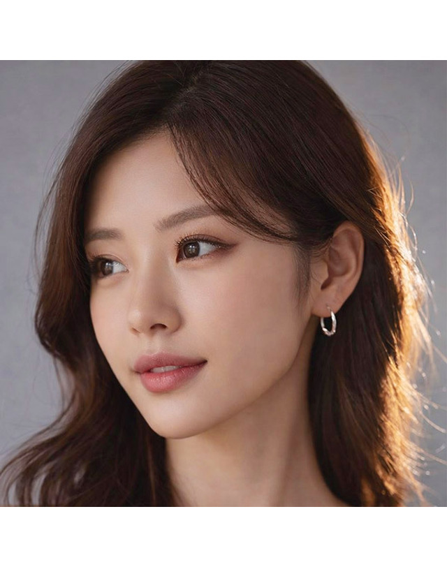 메종드쉬 메종드쉬 귀걸이 모던 슬림 원터치 링 후프 BCE002 착용컷