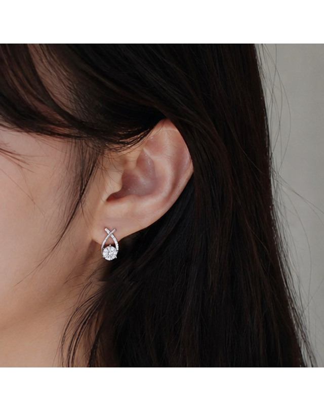 메종드쉬 메종드쉬 모이사나이트 귀걸이 랩다이아 물방울BME033 착용컷