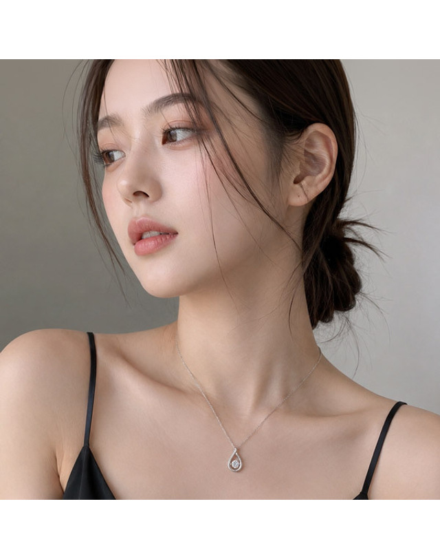 메종드쉬 메종드쉬 모이사나이트 목걸이 랩다이아 물방울BMN017 착용컷
