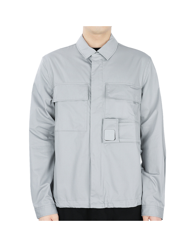 씨피 컴퍼니 23 S/S CP컴퍼니 로고 패치 개버딘 집업 셔츠(하버이스트) 14CMSH072A 006472A 805 착용컷