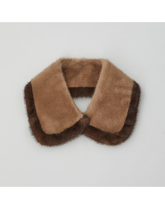 카인드베리 FAUX 밍크 배색 퍼 카라 KOACPA01 (3colors) 착용컷