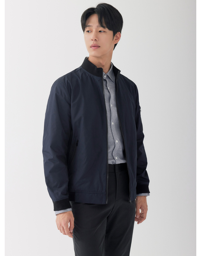 라이프로그 남성 소매배색 블루종 점퍼 MSJPO962 착용컷
