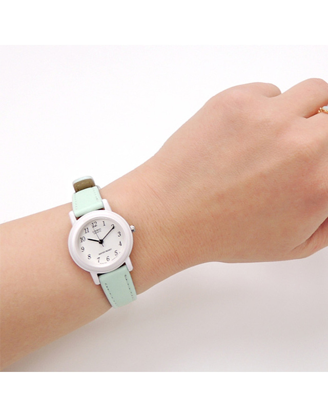 카시오 CASIO 카시오 LQ-139L-2B 가죽밴드 빈티지 수능시계 착용컷