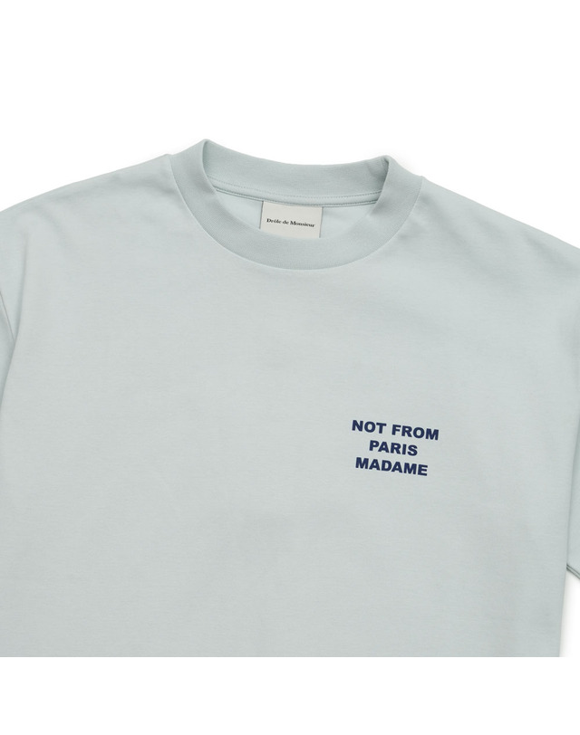 드홀드무슈 드롤드무슈 슬로건 르 티셔츠 라이트 블루 TS101-CO002-LBE 착용컷
