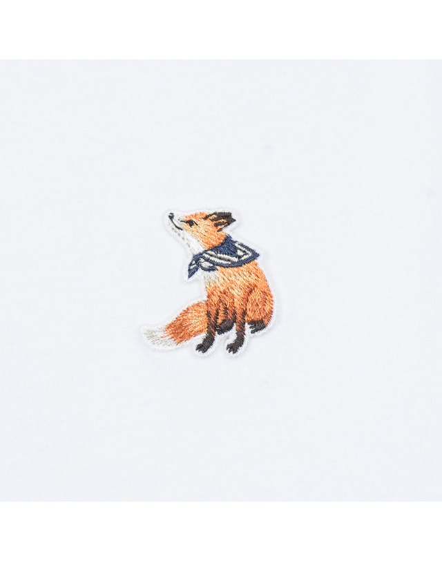 메종 키츠네 메종키츠네 여성 드리밍 폭스 레귤러 티셔츠 화이트 QW00109KJ7026-P100 흰색 착용컷