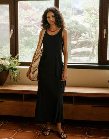 Drape Maxi Sleeveless Dress (Black)