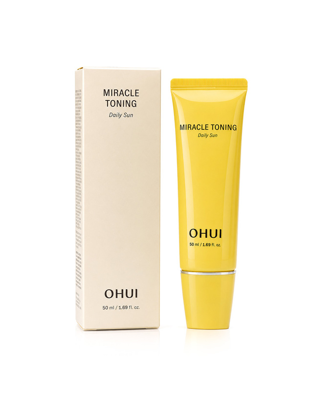 오휘 오휘 미라클 토닝 데일리 선 50ml SPF50+ PA++++ 착용컷