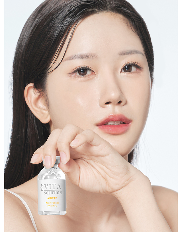더마라인 디렉소 아쿠아 비타 솔루션 앰플 35ml 착용컷