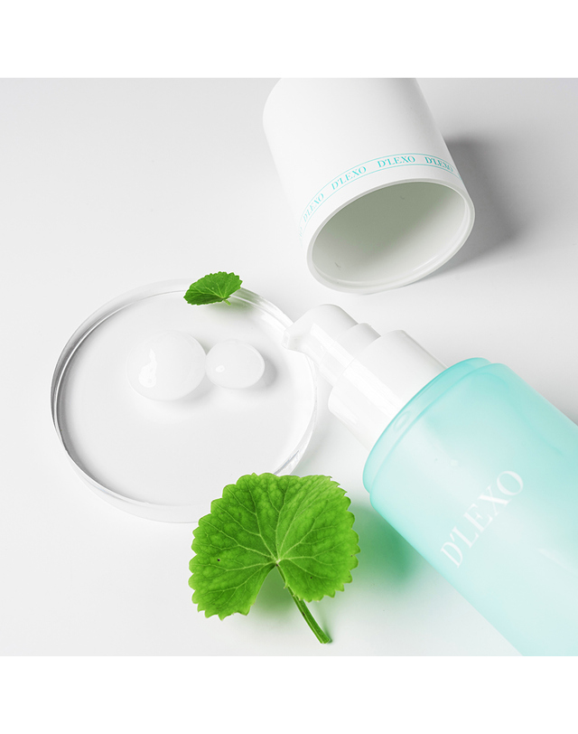 더마라인 디렉소 시카 엑소 컴포팅 에멀젼 200ml 착용컷