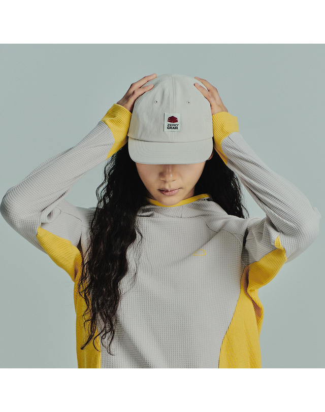 제로그램 게르 라벨 포인트 6패널 캡 베이지 착용컷