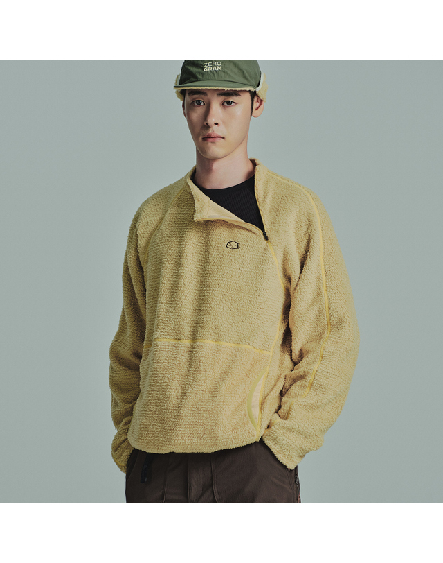 제로그램 액티브 이볼브® 패커블 하프집 머스타드 착용컷