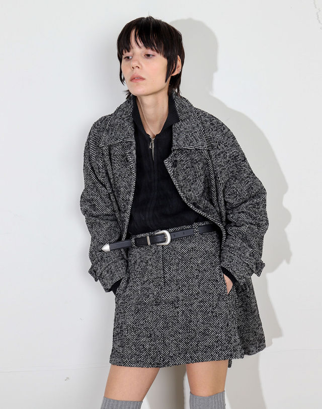 아에르 Skirt Mini Harringbone Black 착용컷