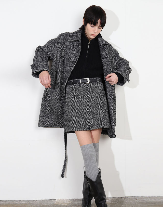 아에르 Skirt Mini Harringbone Black 착용컷