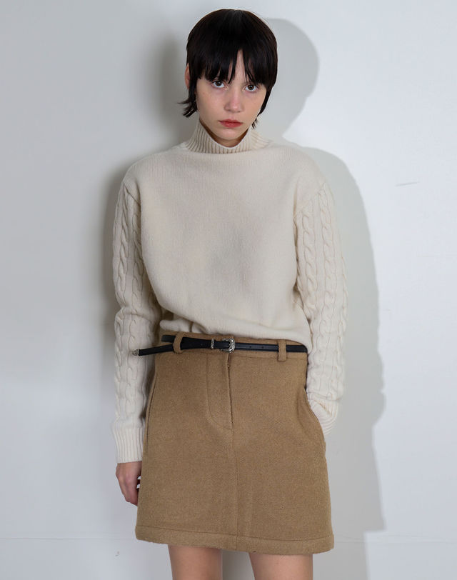아에르 Skirt Mini Boucle Beige 착용컷