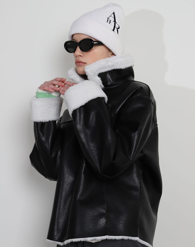 아에르 Beanie New Logo Wool Cashmere Blend Ivory 착용컷