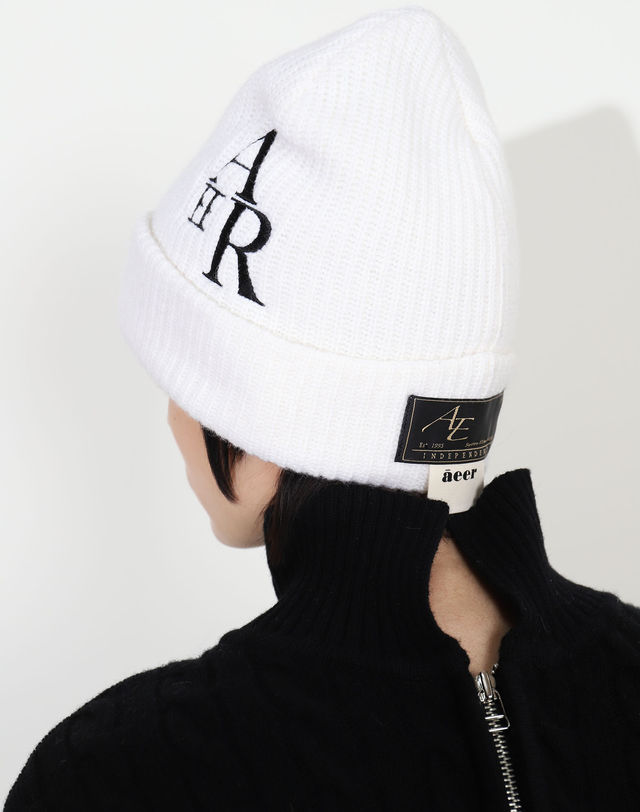 아에르 Beanie New Logo Wool Cashmere Blend Ivory 착용컷