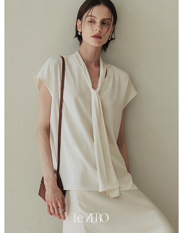 르제로 글로우 타이 블라우스 / 아이보리