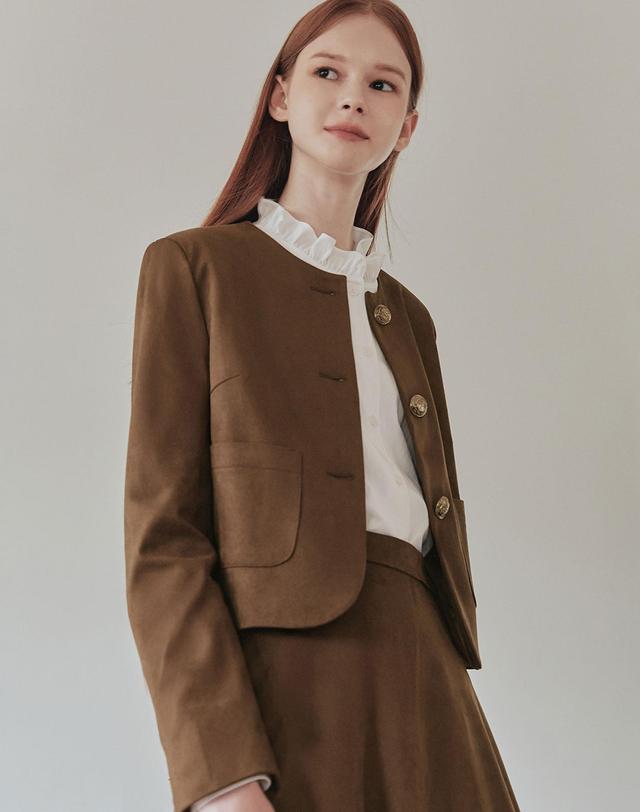 제로스트릿 에스닉 프릴 블라우스 / 아이보리 착용컷
