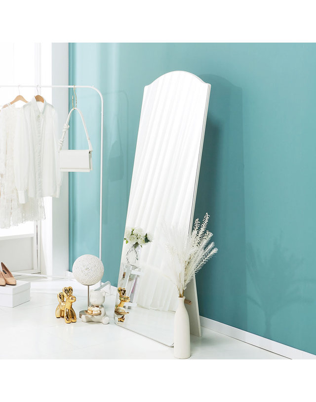 벨리카가구 무드 중형 슬림 인테리어 전신거울 스탠드 560 화이트 착용컷