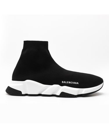 (당일) 24FW 발렌시아가 스피드러너 블랙 스니커즈 645056 W2DBQ 1015