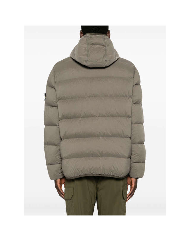스톤아일랜드 (당일) 24FW 스톤아일랜드 와펜패치 토프 브라운 패딩 자켓 811543128 V0075 착용컷