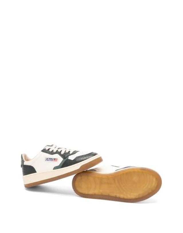 오트리 [해외직구] 26 FW 오트리 메달리스트 크로커다일 이펙트 스니커즈 AULWCZ02 TP458244600 착용컷