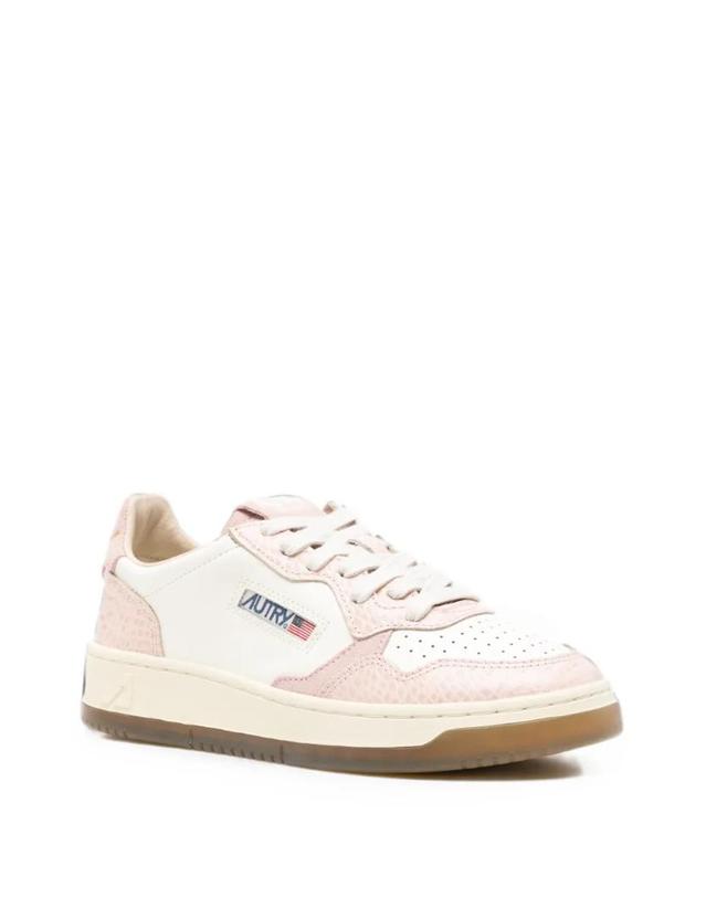 오트리 [해외직구] 26 FW 오트리 메달리스트 로우 크로커다일 엠보스드 스니커즈 AULWCZ03 TP458861834 착용컷