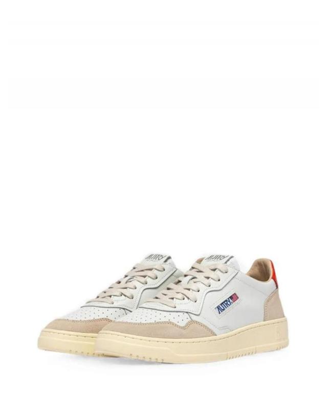 오트리 [해외직구] 26FW 오트리 Medalist 로우 Wom Leat Suede Wht 펌킨 AULWLS19 TP582129577 착용컷