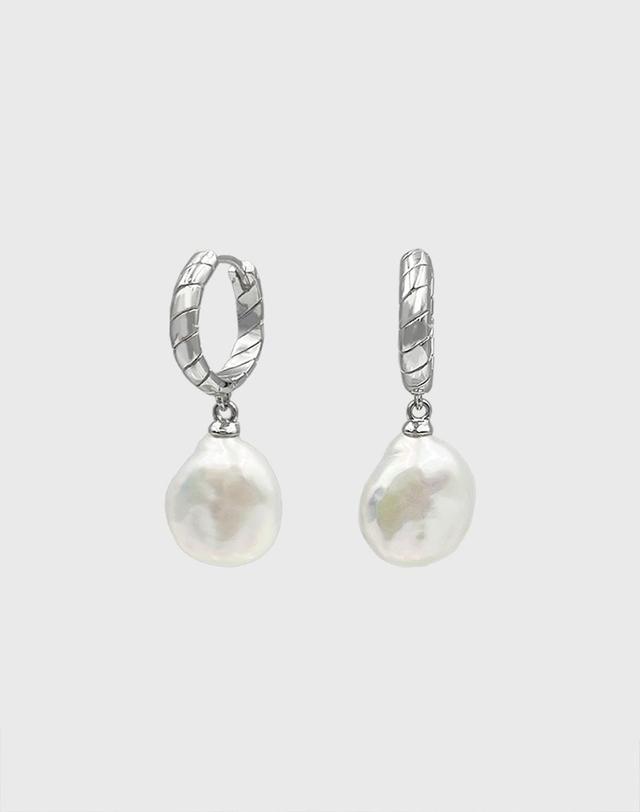 장폴클라리쎄 장폴 클라리쎄 [SILVER] 퓨어 펄 원터치 귀걸이 JS-26-001E 착용컷