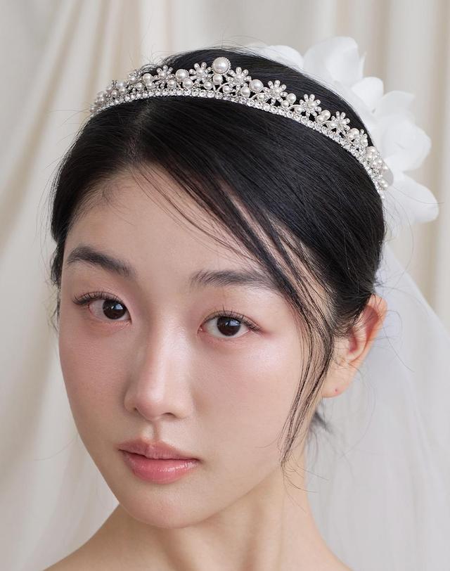 장폴클라리쎄 장폴 클라리쎄 플라워 크리스탈 티아라 밴드 JP-26-093HB 착용컷