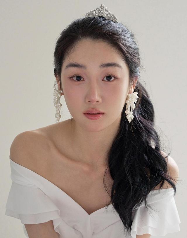 장폴클라리쎄 장폴 클라리쎄 샤워 펄 귀걸이 JB-26-016E 착용컷