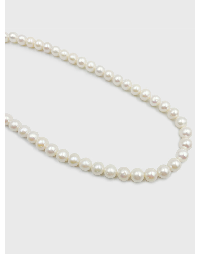 장폴클라리쎄 장폴 클라리쎄 [SILVER] 천연 담수 진주 목걸이 - 8MM JS-22-007N 착용컷