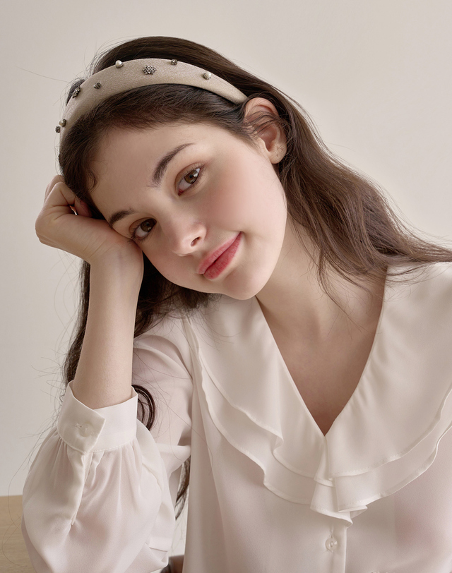장폴클라리쎄 장폴 클라리쎄 클로에 크리스탈 진주 헤어밴드 JC003HB 착용컷