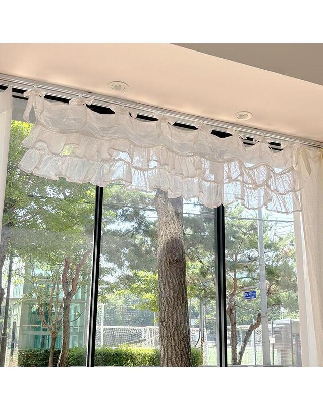 메종드파리 메종드파리 레이스 롱발란스커튼 캉캉러플 150x35 프렌치 감성 좁은창 낮은 주방창 커텐 착용컷