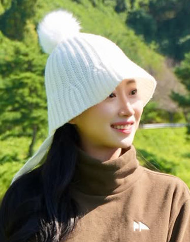 아이보리 여성 울 블렌디드 꽈배기 니트 햇