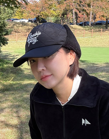 블랙 여성 귀달이 포인트 패딩 캡