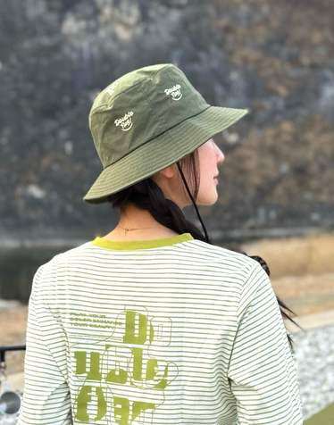 [스마일링] 카키 여성 스마일 패턴 그래픽 버킷햇(스트링 구성)