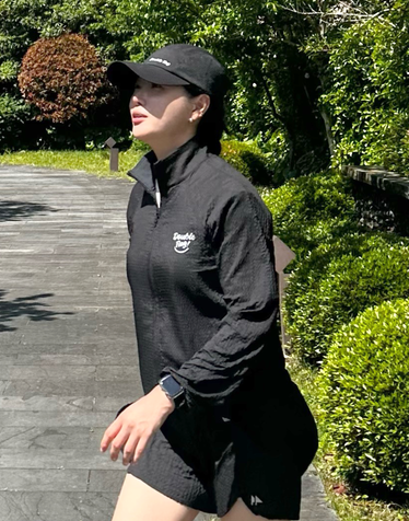 [AIR GRID] Women Pro-Fit Oversized Jacket (Black)
