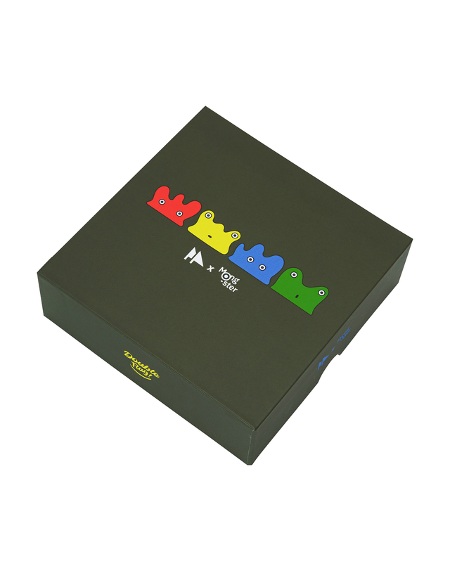 더블플래그 여성 [Mongster Collabo] 카키 몽스터 그래픽 골프공SET 착용컷