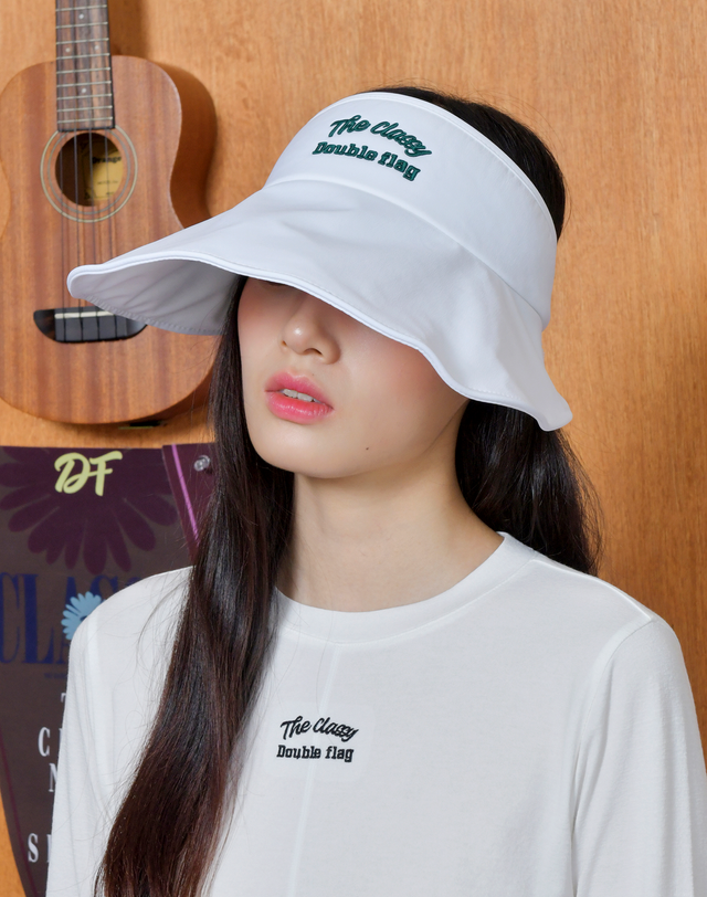 더블플래그 여성 [쇼핑백동봉][BEST][Wide Shield] 아이보리 여성 셔링 디테일 와이드 썬 바이저 착용컷