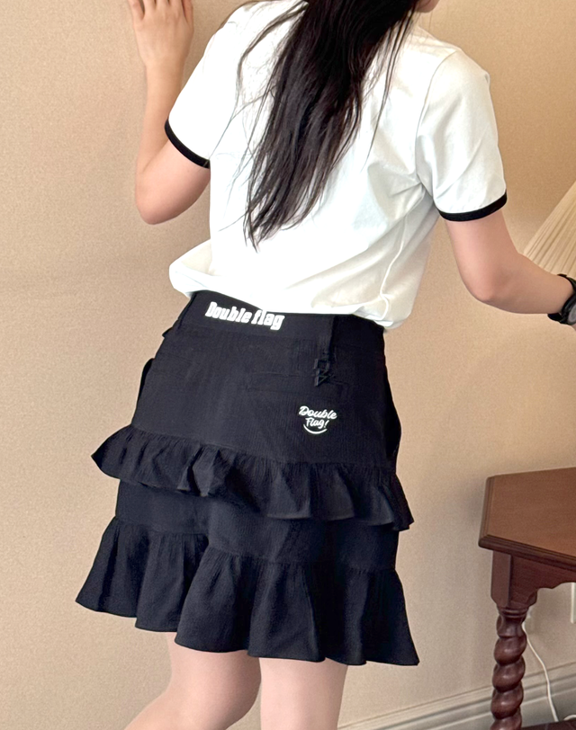더블플래그 여성 [Micro Pleats] 블랙 여성 Micro Pleats 셔링 디테일 프릴 스커트 착용컷