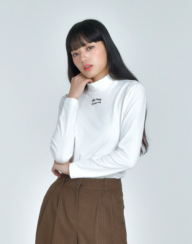 더블플래그 여성 [쇼핑백동봉][Buy 1 Get 1] 아이보리 여성 하이넥 기모 이너웨어 더블 팩(Double Pack) 착용컷
