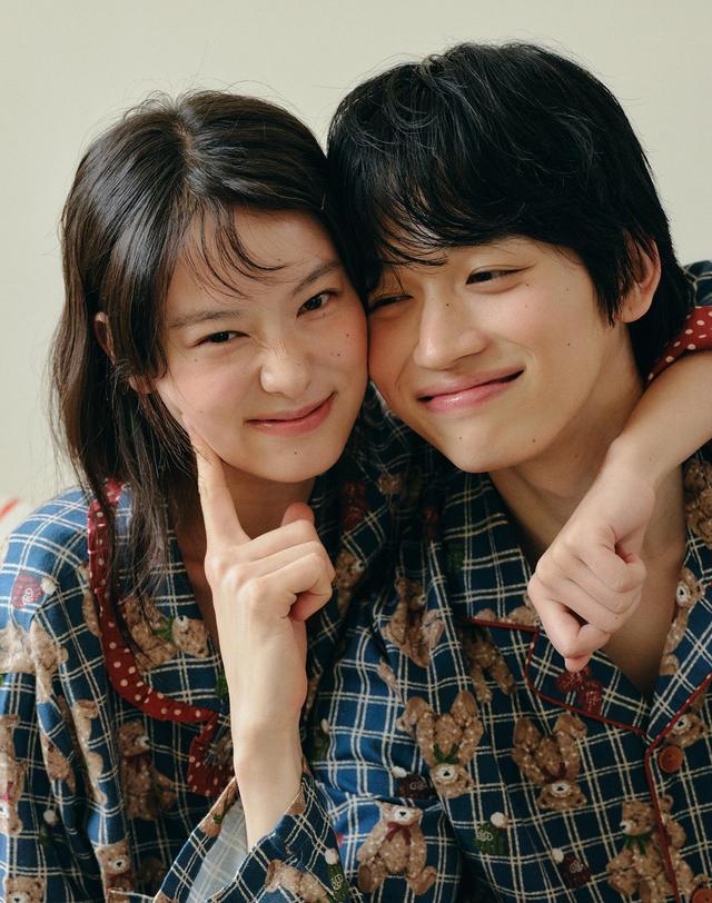 울랄라 포근베어 긴팔 여성페어 딥블루 (21수) 착용컷