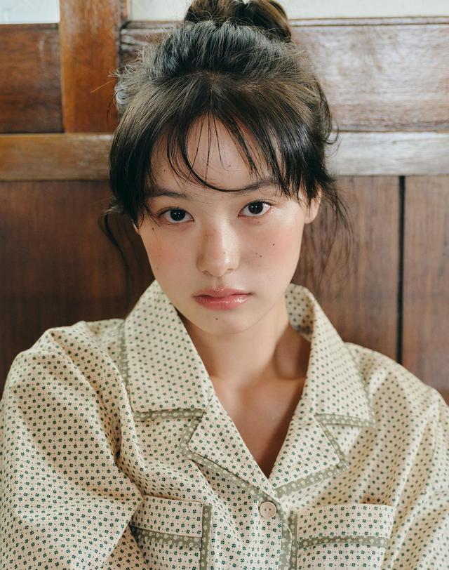 울랄라 푸티 긴팔 여성페어 버터 (30수) 착용컷