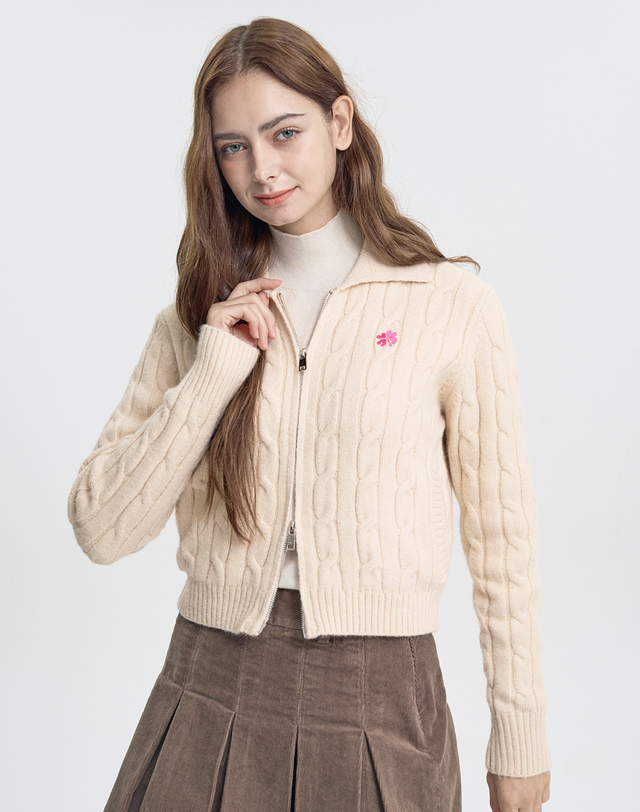 클레버필드 집업 카라 케이블 가디건_아이보리 착용컷