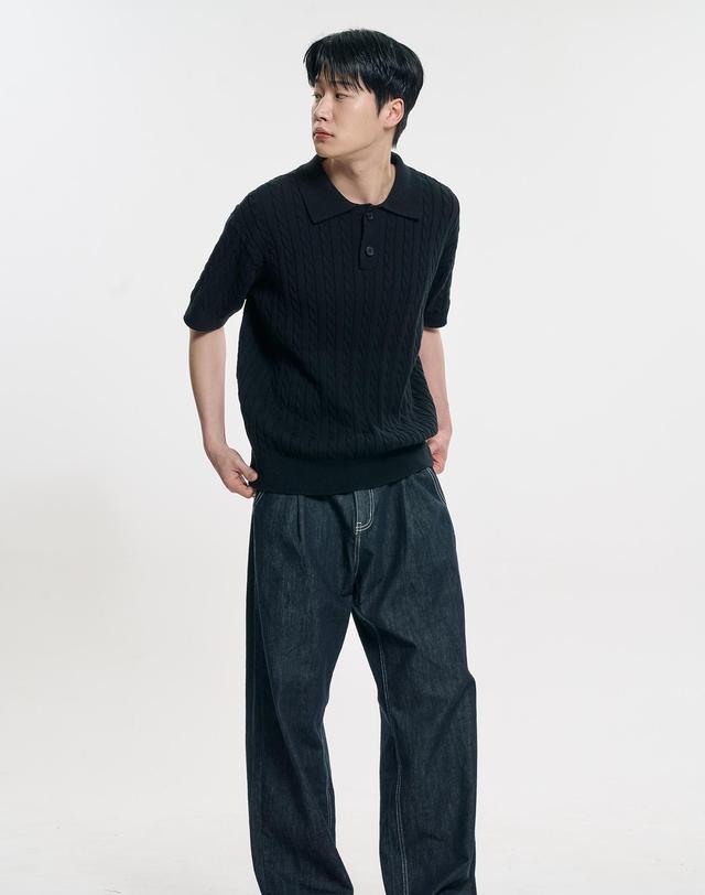 클레버필드 어반 코튼 케이블 카라 니트_블랙 착용컷