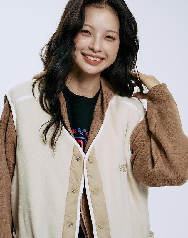클레버필드 코지 리버시블 플리스 패딩 베스트_베이지 착용컷