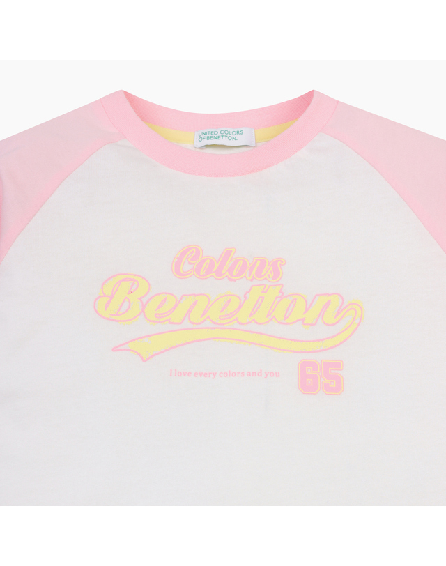 베네통키즈 [Online Exclusive] 배색 래글런 티셔츠_QATS05611PK 착용컷