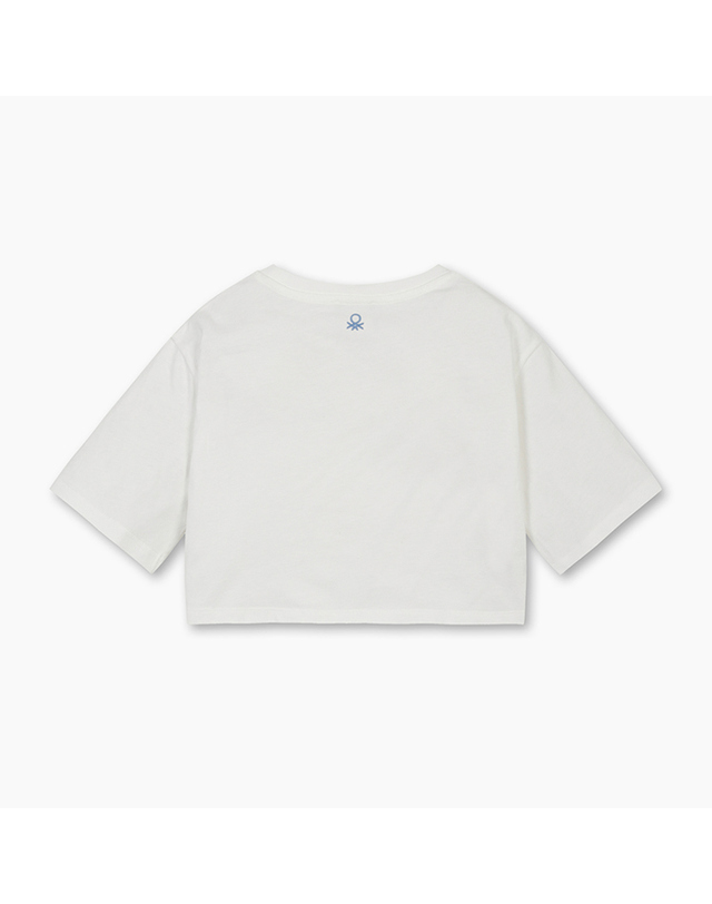 베네통키즈 BEACH 자수 크롭 티셔츠_3096C10PCWH 착용컷